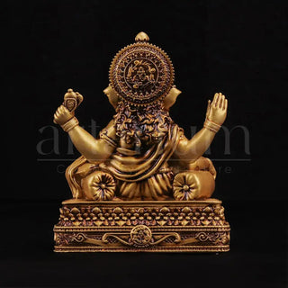 Vinayaka Car Dashboard theartarium