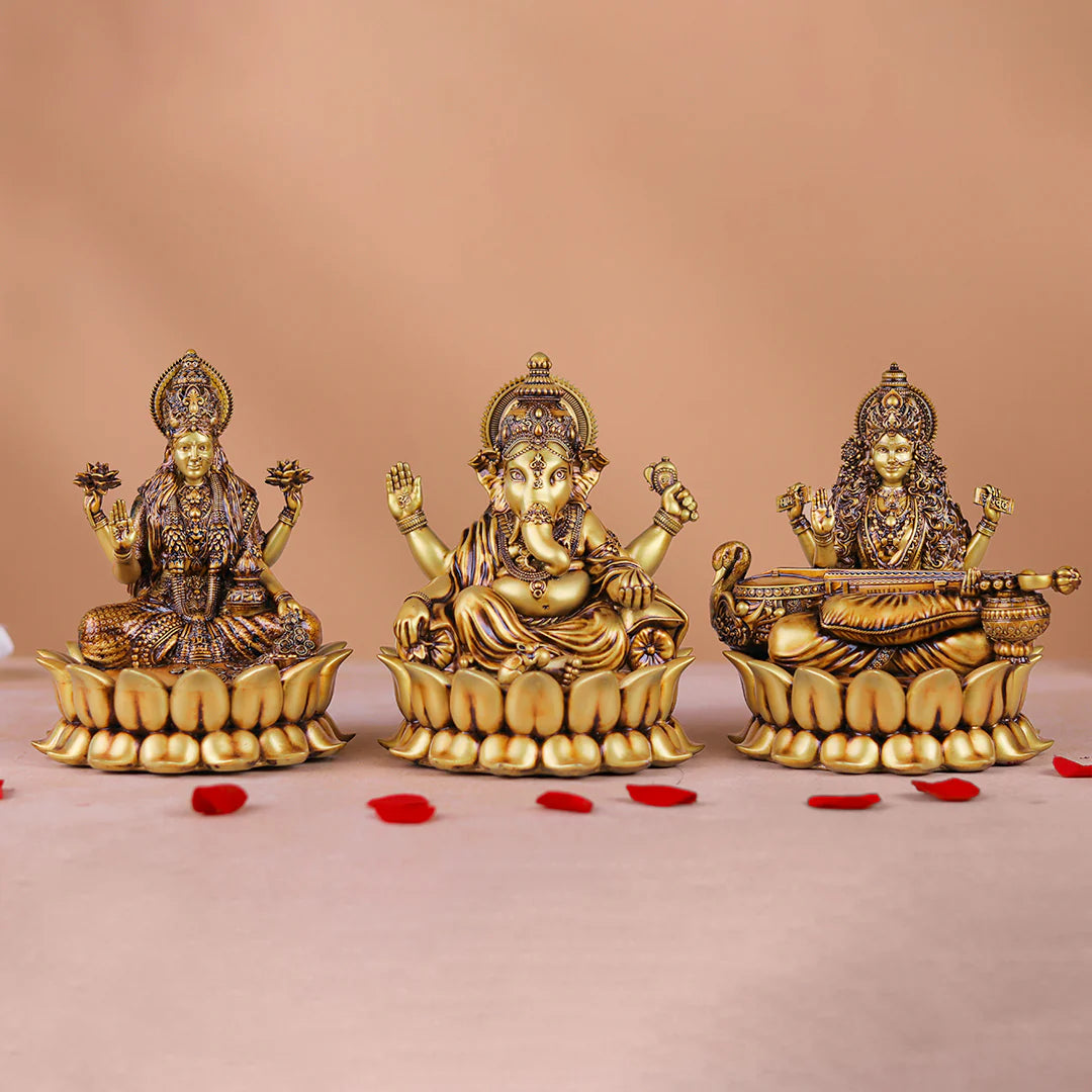 Mahalakshmi Ganapati Saraswati Murti (lotus)
